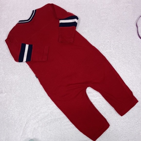 Oshkosh Blue boys red one piece romper size 18m - Picture 6 of 7